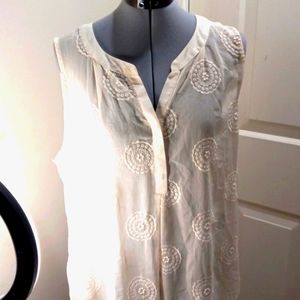 Knox Rose Sz.XXl Off White Blouse/ Cover-Up W/ Embroidered Madalians